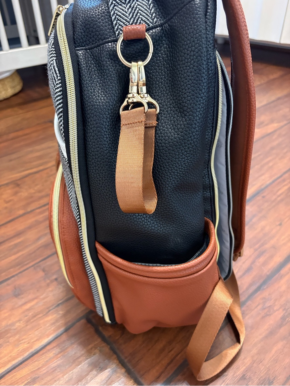 Itzy Ritzy Black Herringbone, White & Brown Backpack Purse - Picture 6 of 11